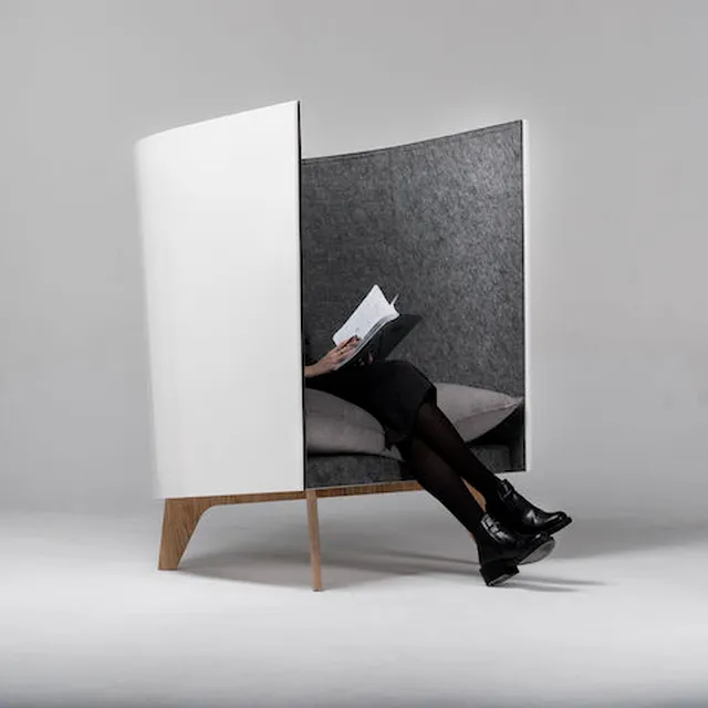 「V1 lounge chair」椅子