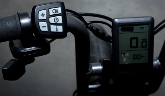 パワフルでレトロ「電動自転車」盗難防止ロック付き