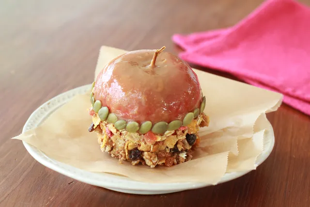 コンビニ食材でつくるアメリカ版りんご飴 キャラメルアップル Tabi Labo