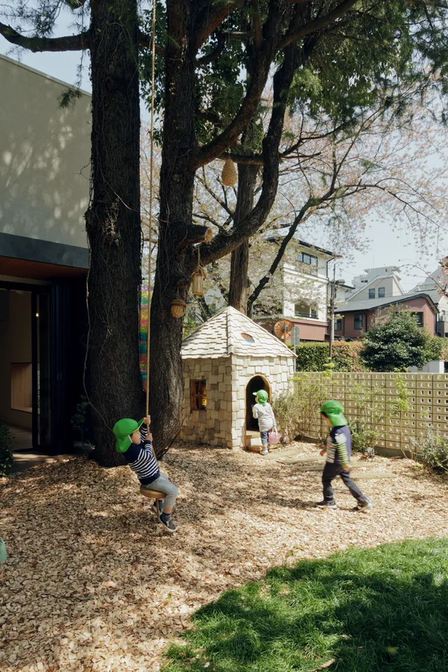 日本の素敵な幼稚園　アソシエ柿の木坂保育園