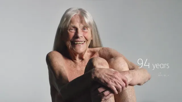 94歳の女性　ヌード